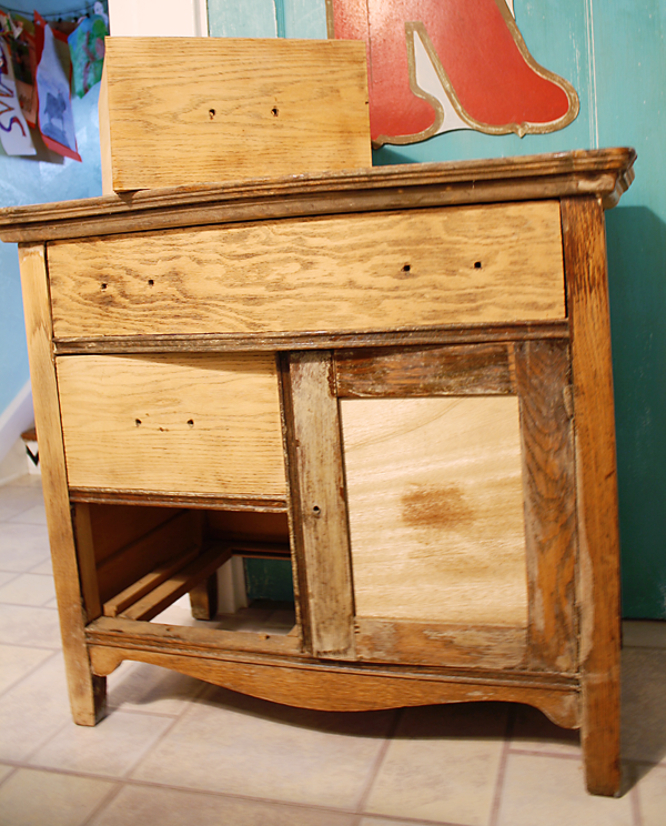 DIY Color Stain Project: Bedroom Sideboard in vintage denim blue by RobbRestyle.com