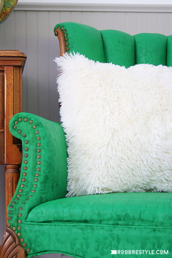 DIY Chair Makeover: A no-fuss way to paint fabric.