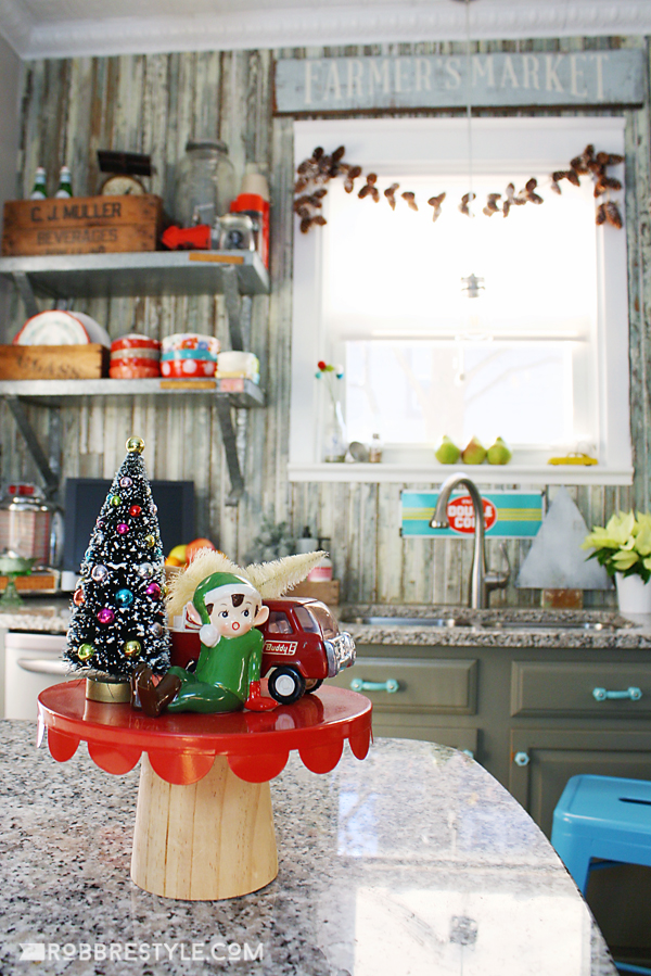 Gingerbread Snowflake Ornament - My Eclectic Treasures