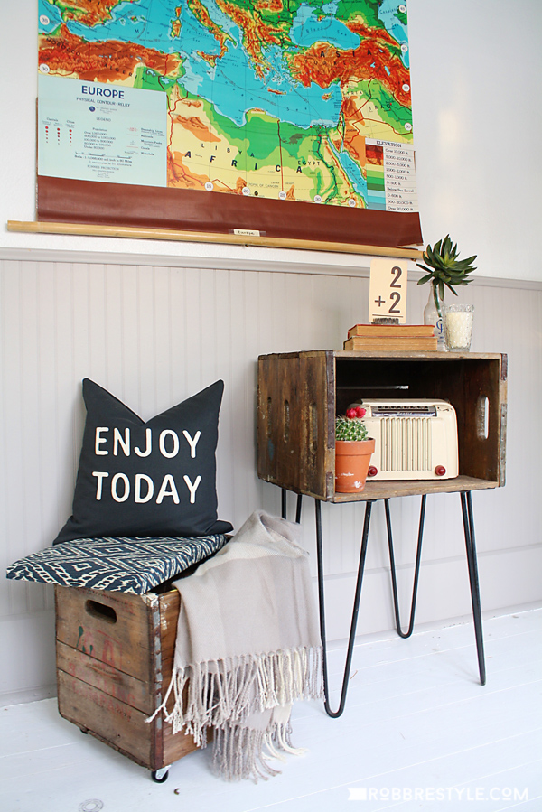 How to use vintage boxes in home decor