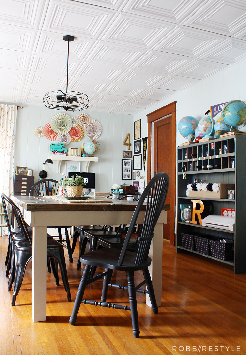 How to easily update your ugly tile ceiling