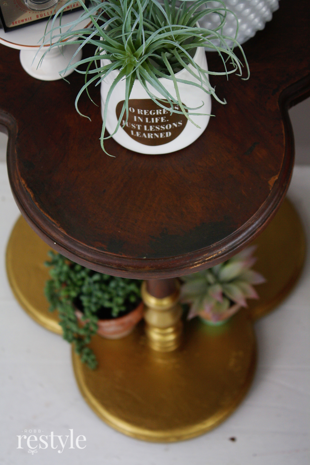 clover leaf table