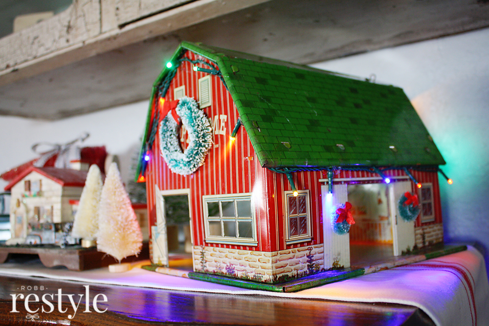 Vintage Toy Barn Holiday