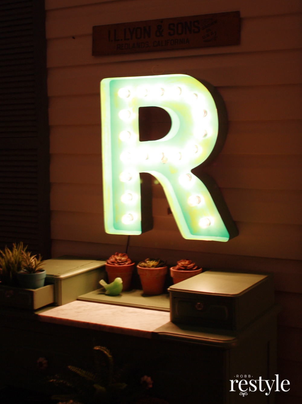 Night marquee letter