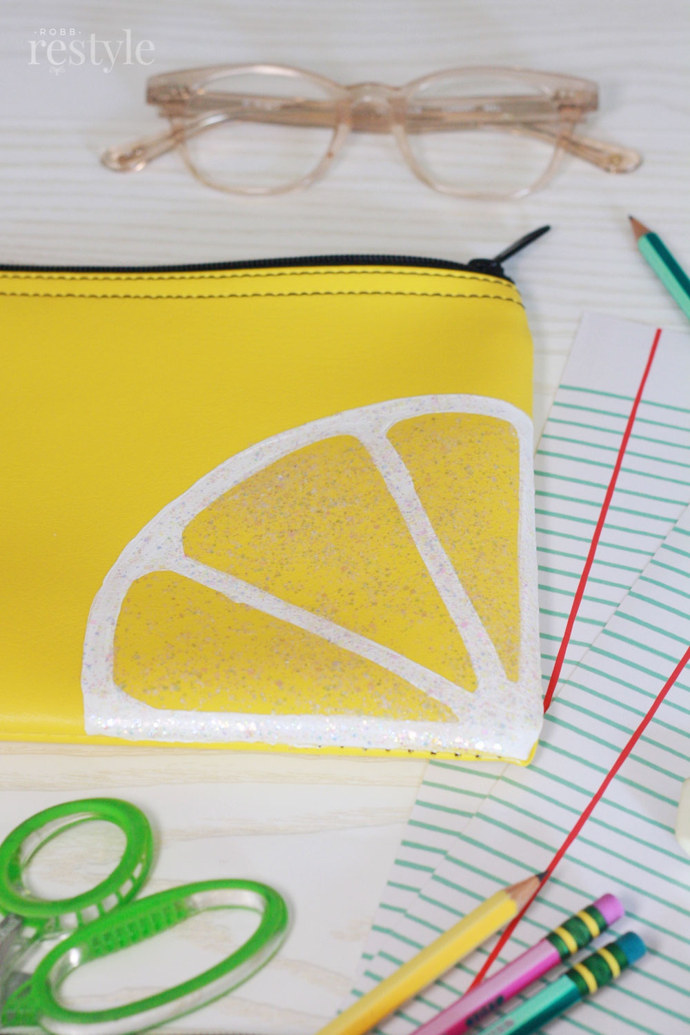 diy painted lemon pouch