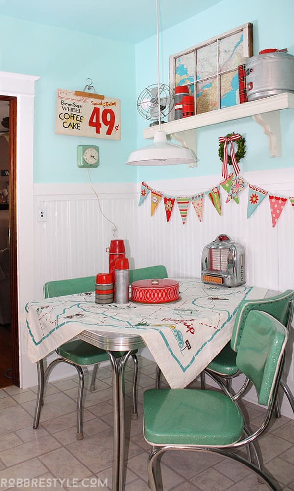 Breakfast station. Love: ultra organized!  Interior design kitchen,  Kitchen interior, Kitchen renovation